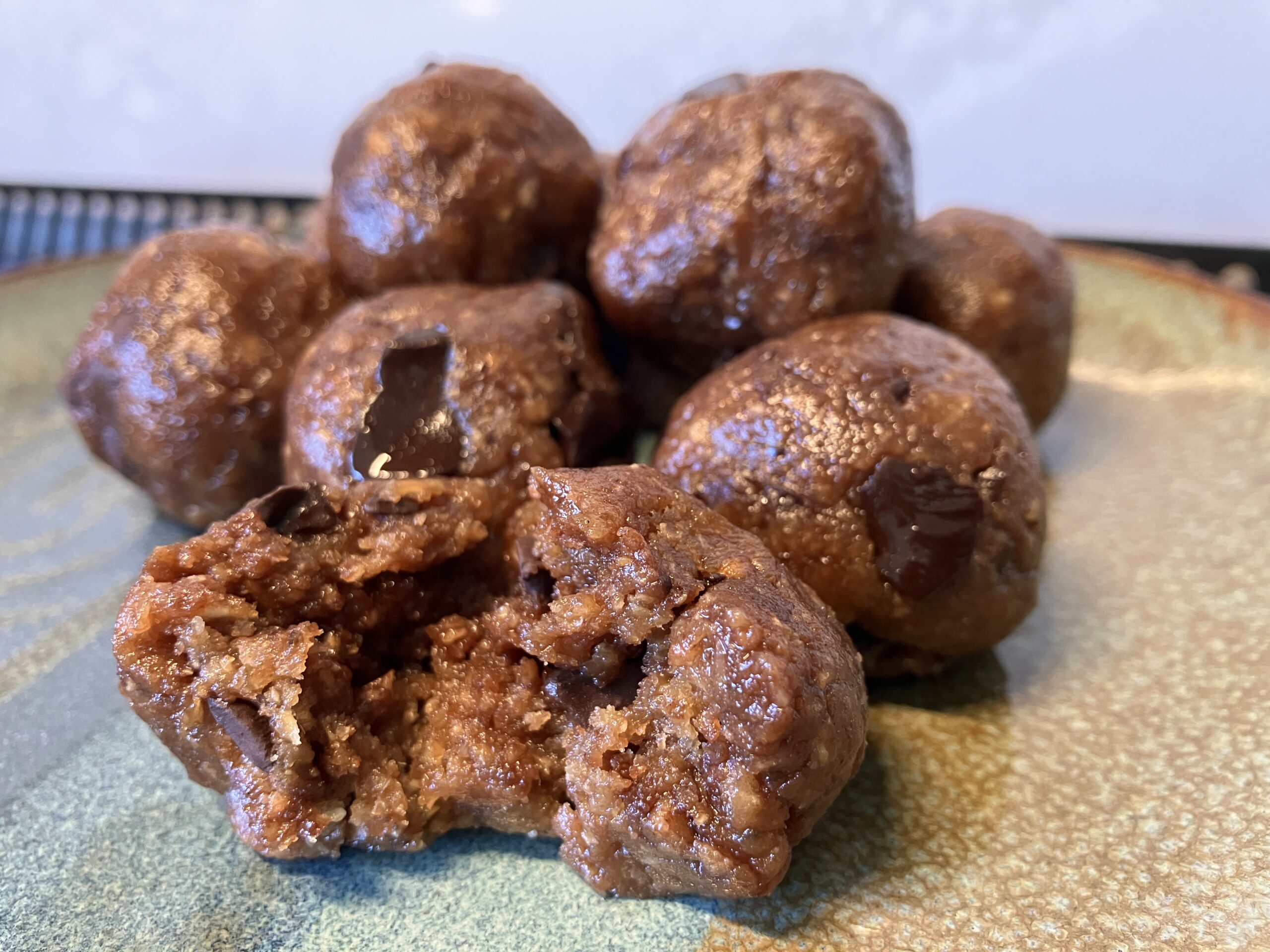 Nutty Oat Bliss Balls