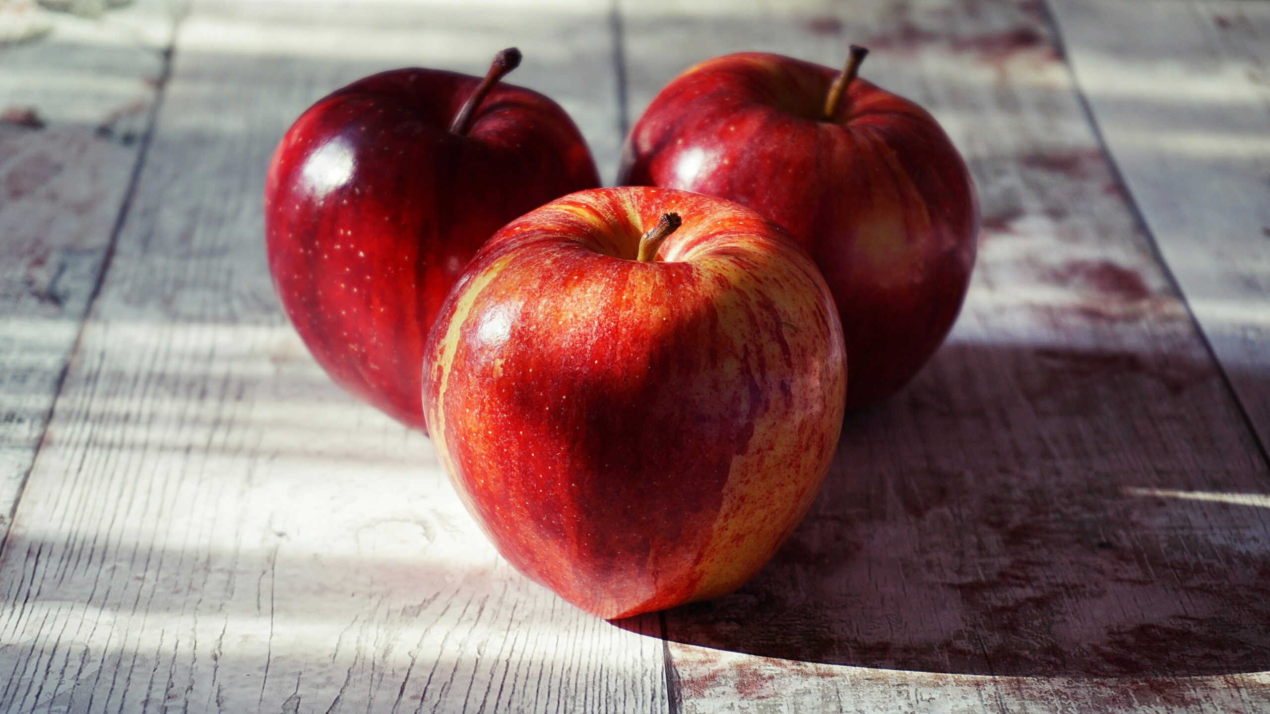 Apples Protect Against Stroke and Feed Your Gut—How to Get the Most